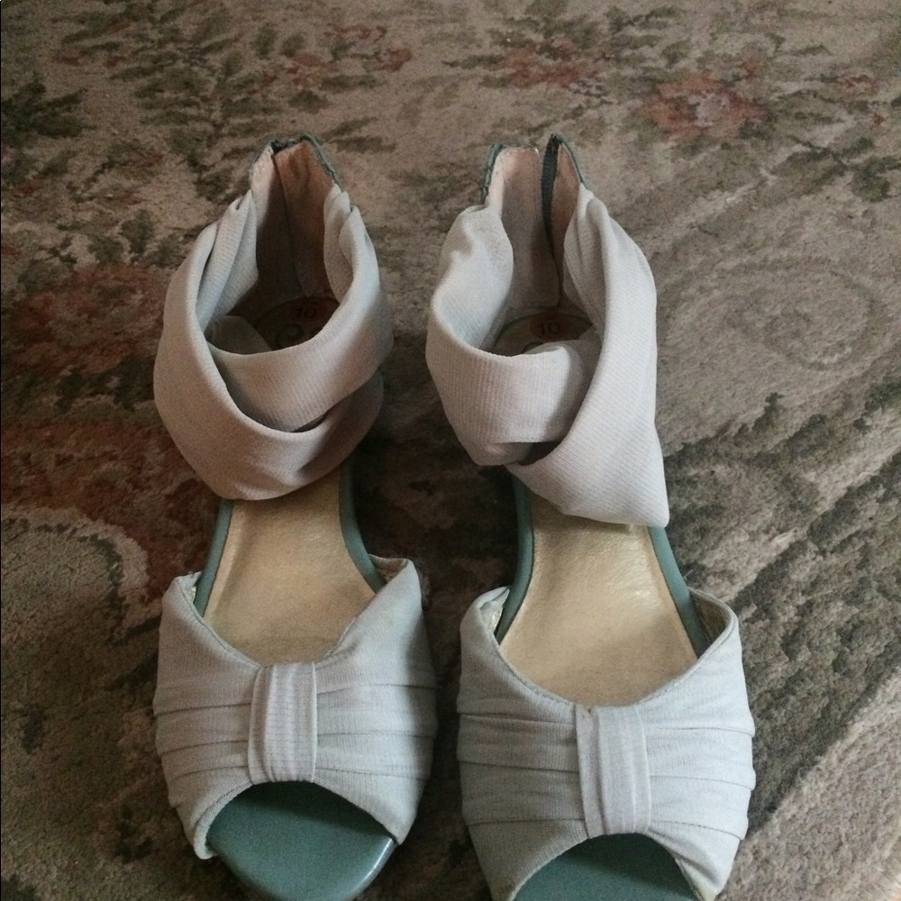 Ankle wrap Sandals